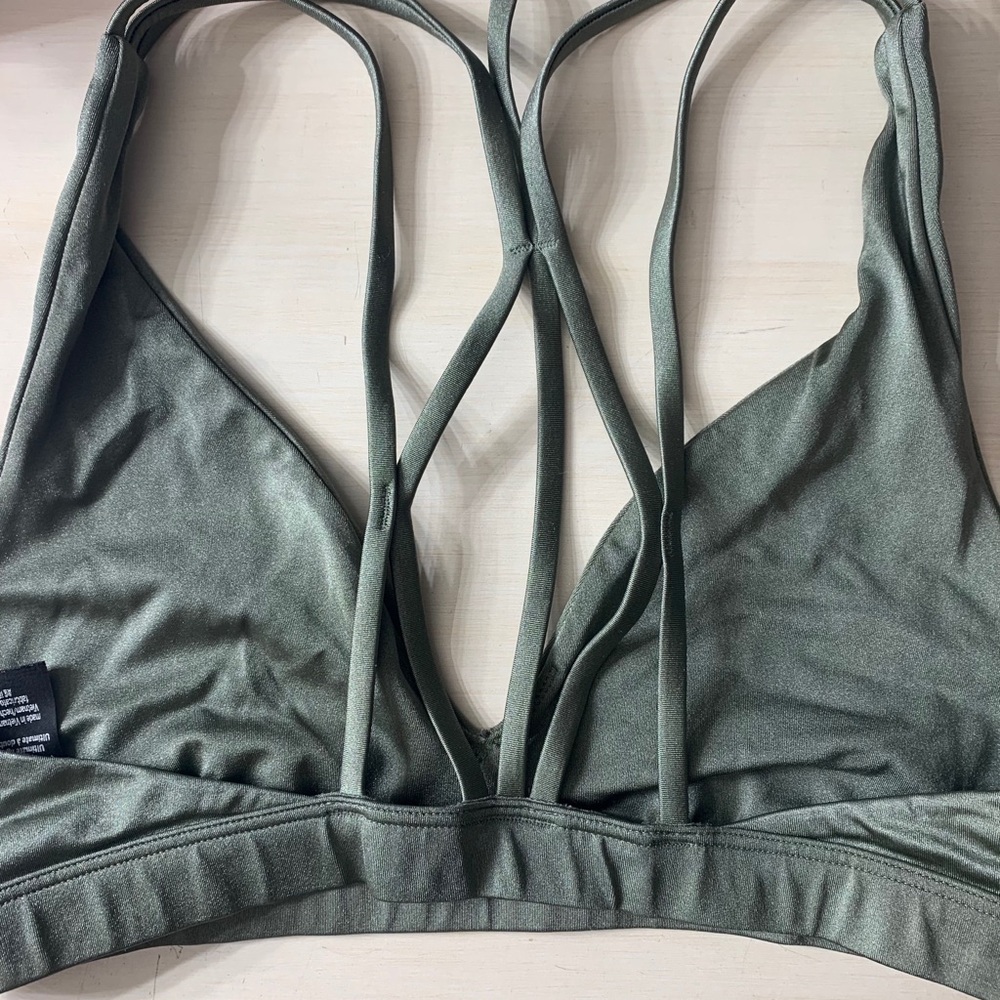 Sports bra - Picture 2 of 4